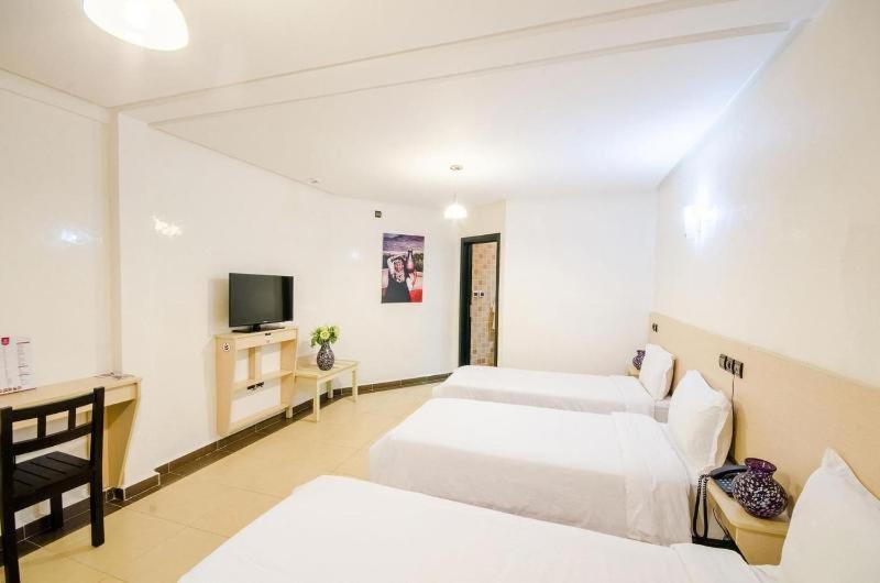 Hotel Inou Аурі Екстер'єр фото