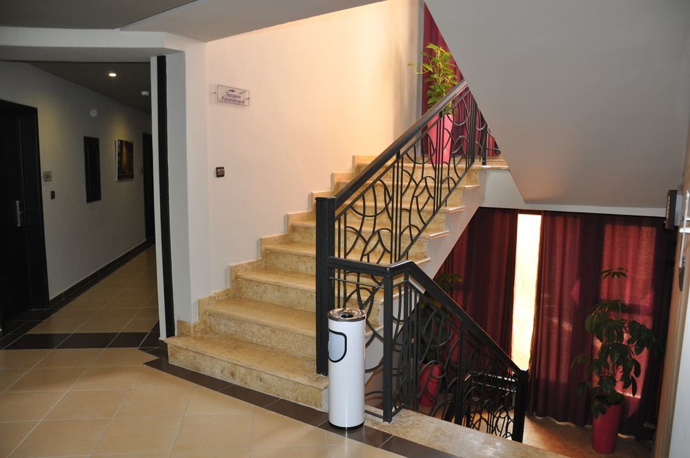 Hotel Inou Аурі Екстер'єр фото