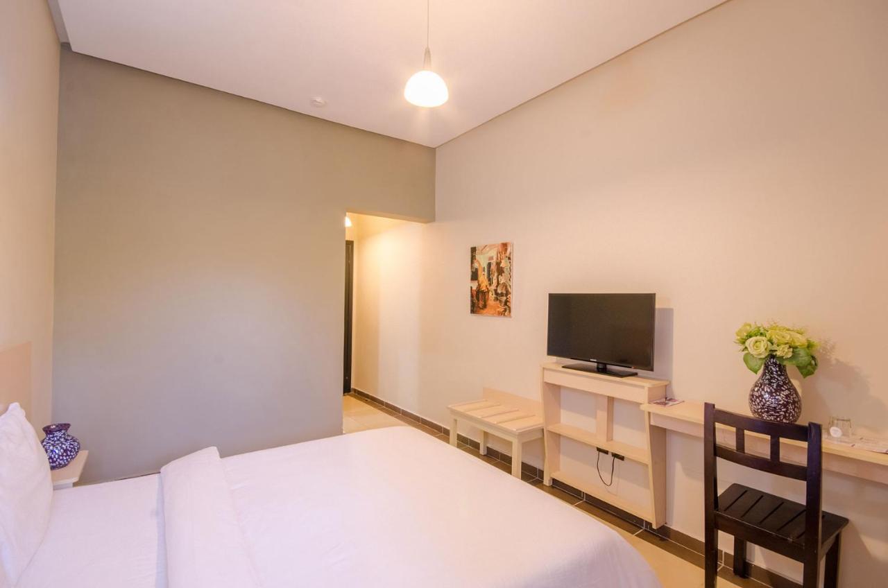 Hotel Inou Аурі Екстер'єр фото