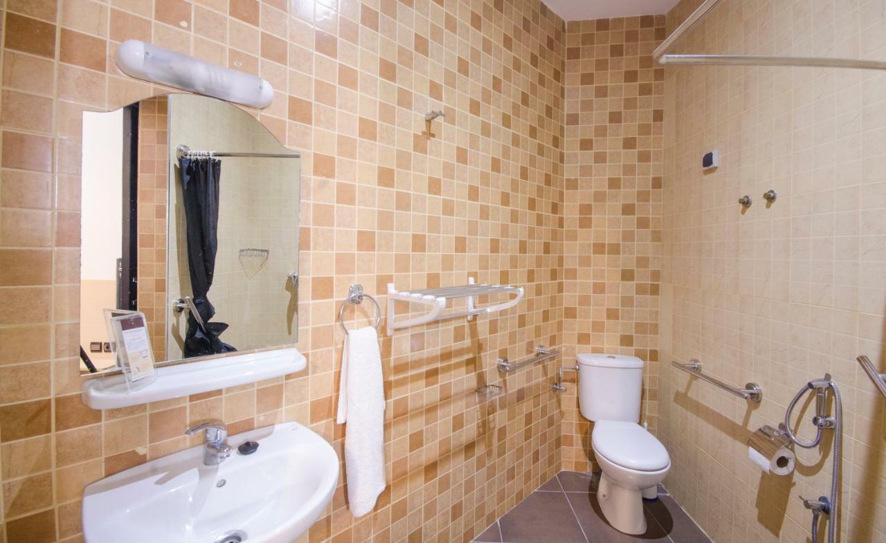 Hotel Inou Аурі Екстер'єр фото